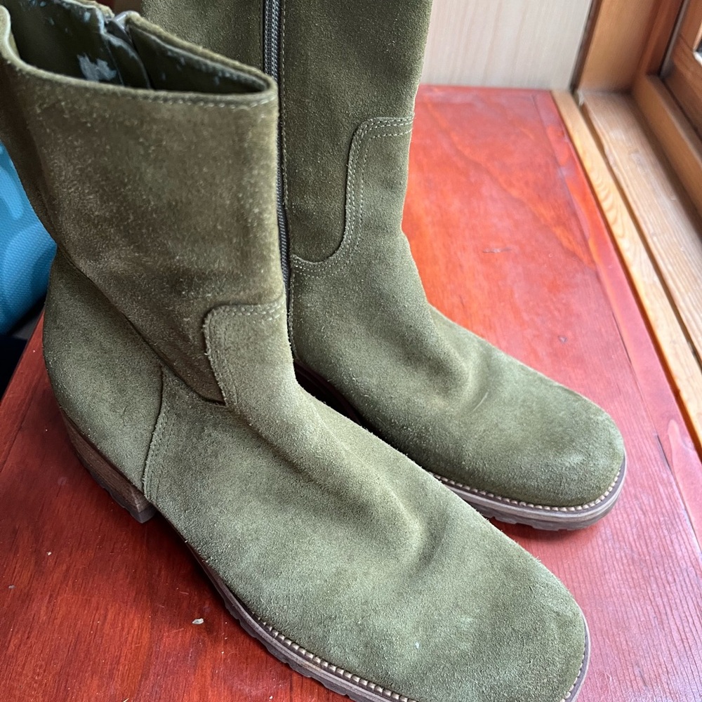 Gianni Bini Green Suede Mid-Calf Boots